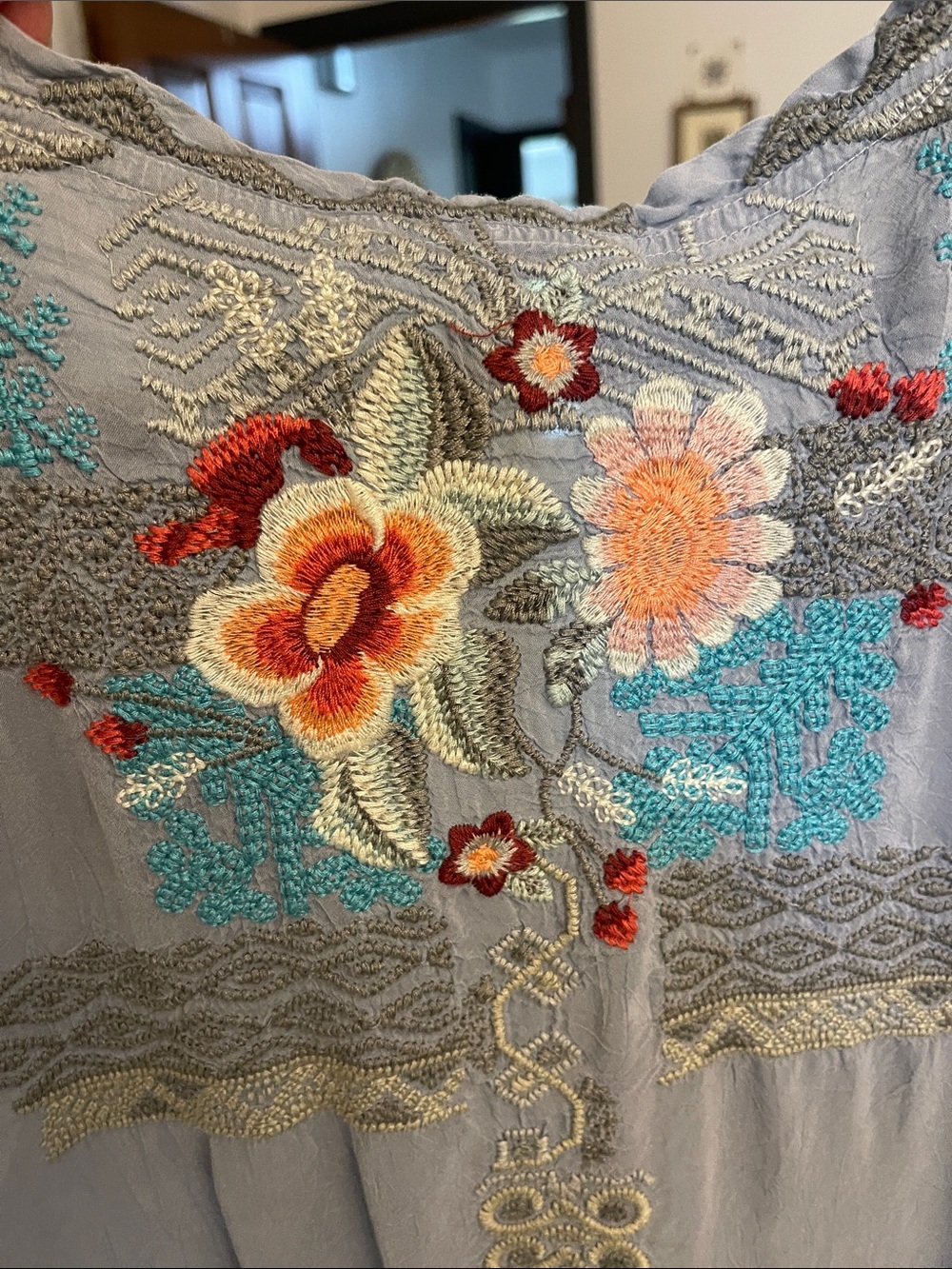 Johnny Was Boho  Pale Blue, great Embroidered Floral V-Neck Tunic - Picture 3 of 3